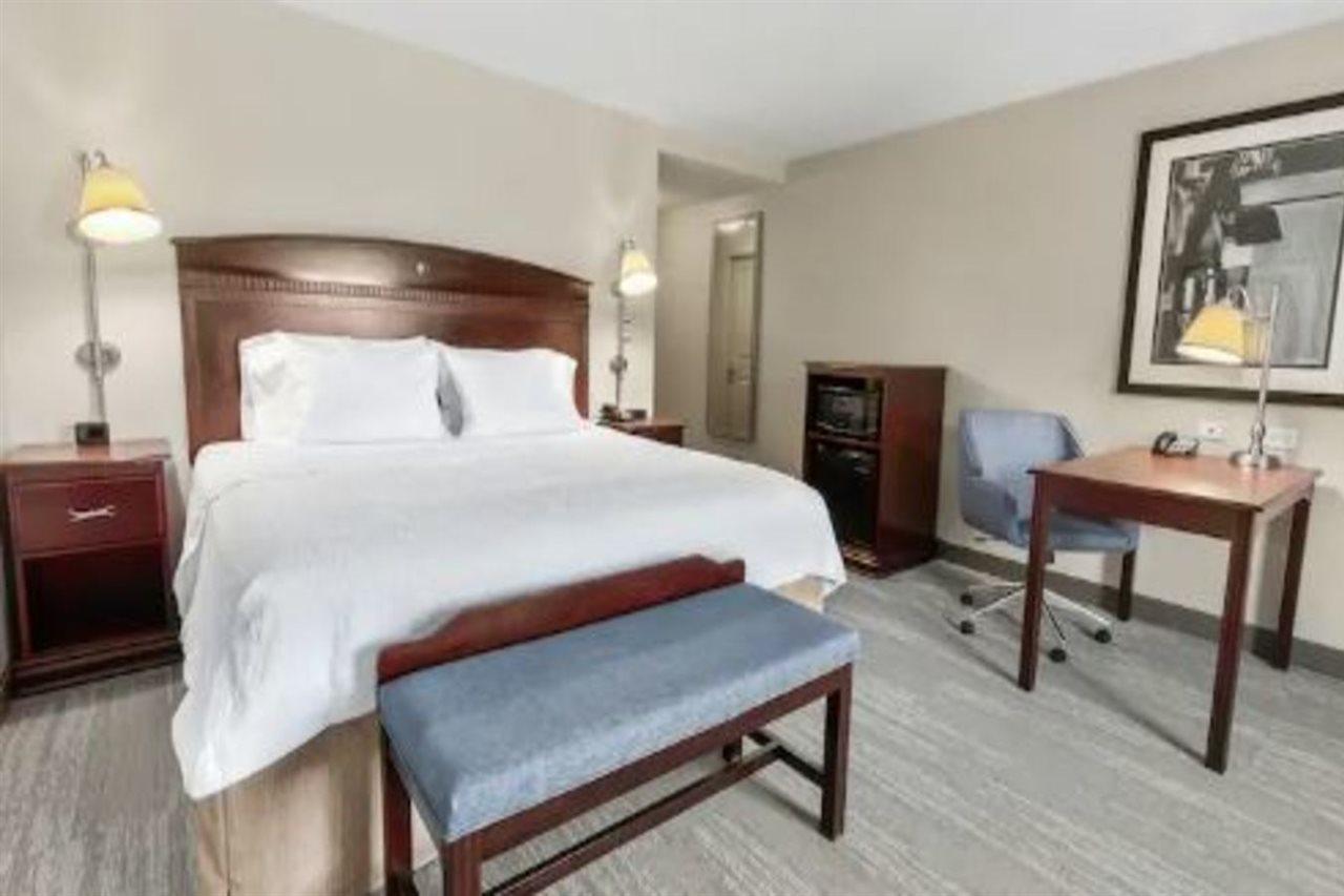 Hampton Inn Nashua Eksteriør billede
