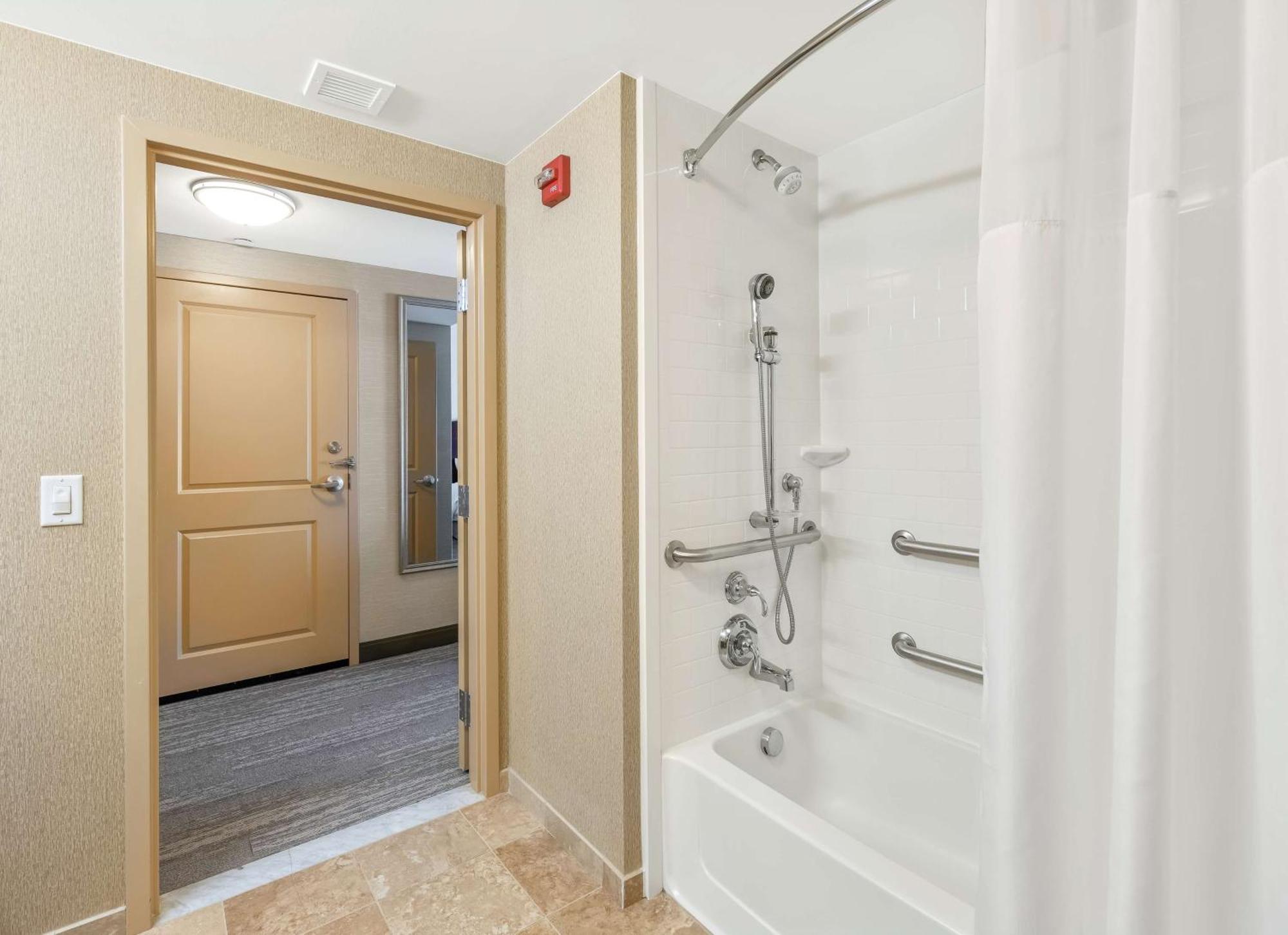 Hampton Inn Nashua Eksteriør billede