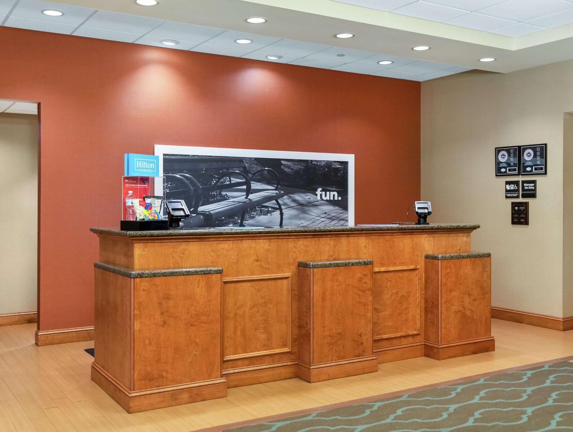 Hampton Inn Nashua Eksteriør billede