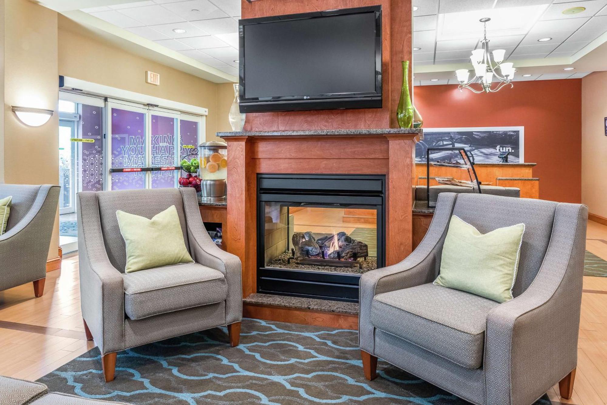 Hampton Inn Nashua Eksteriør billede