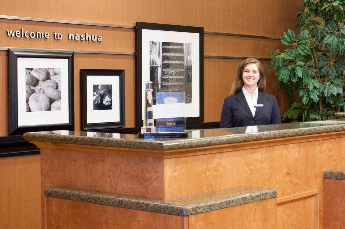 Hampton Inn Nashua Eksteriør billede